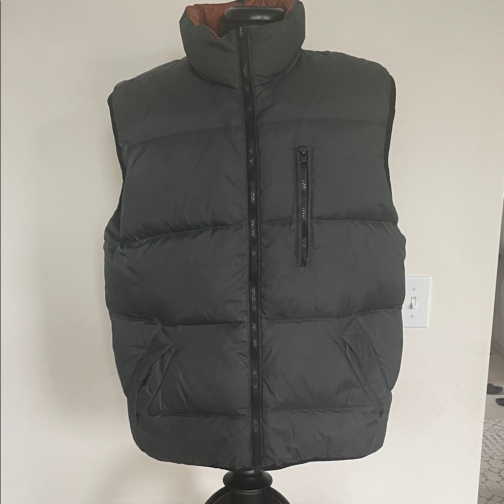 Moose Creek Men's Gray Reversible Down Puffer Vest Size Large